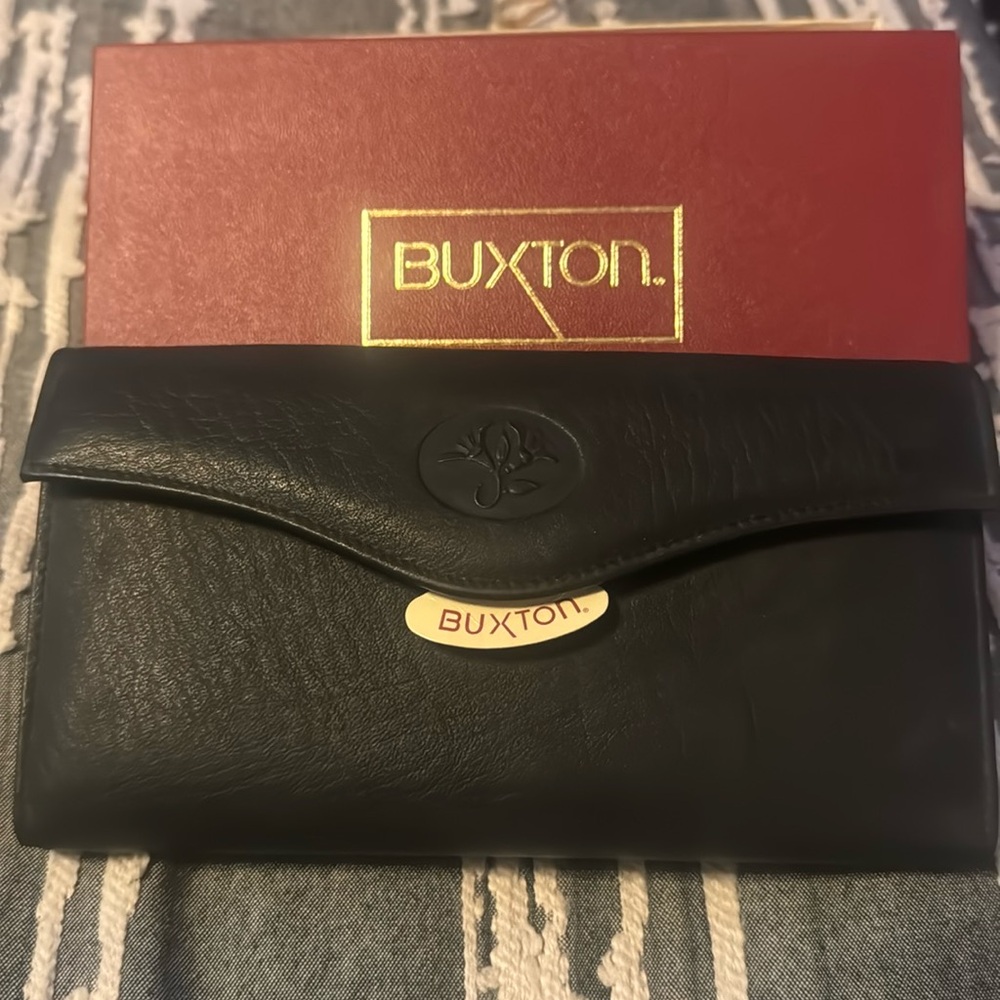 Buxton black wallet, organizer